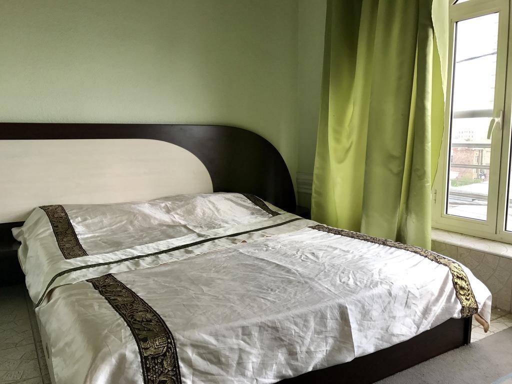 Tatev Apartments Ереван Екстериор снимка